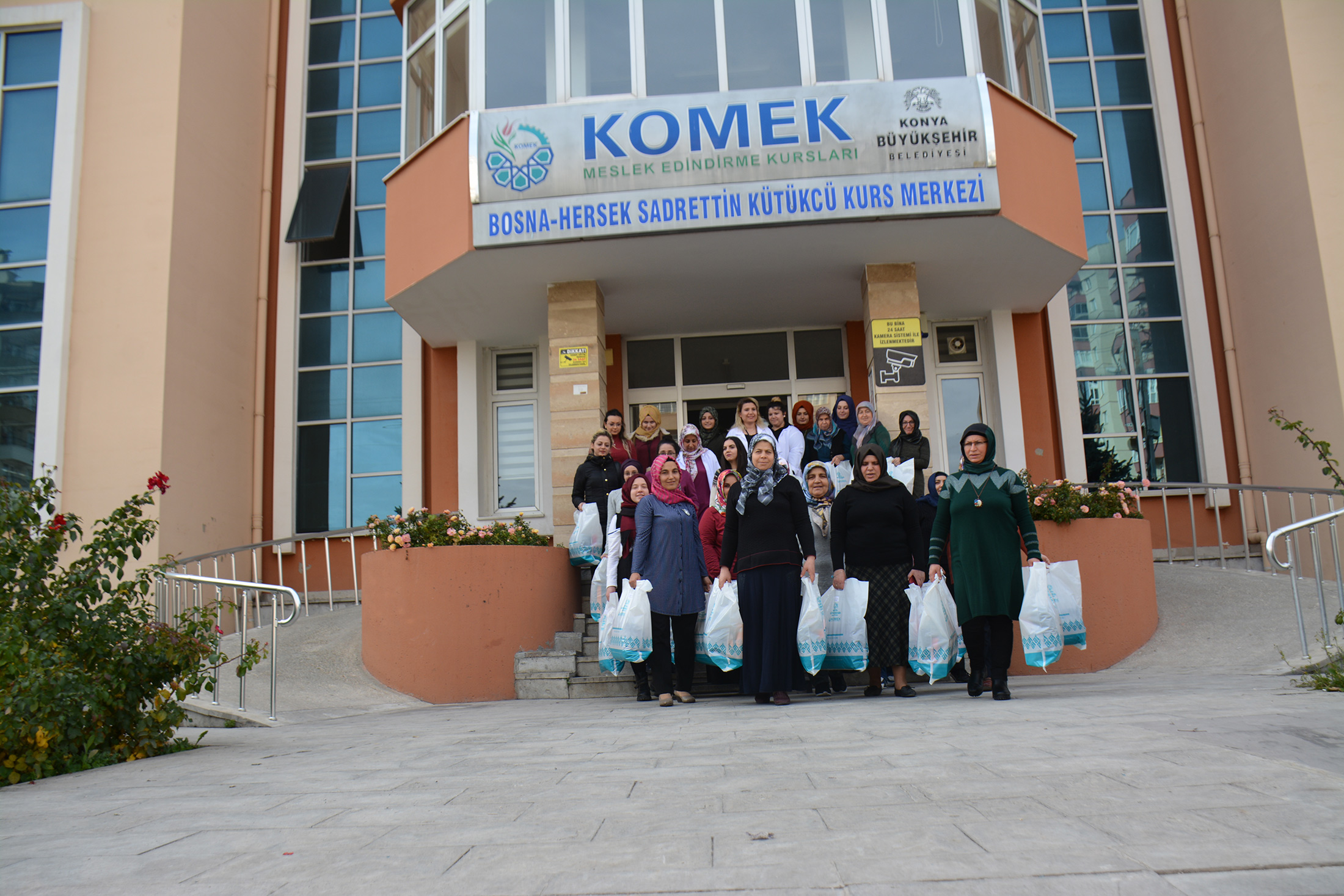 KOMEK ve ASEM Üyelerinden Örnek Davranış
