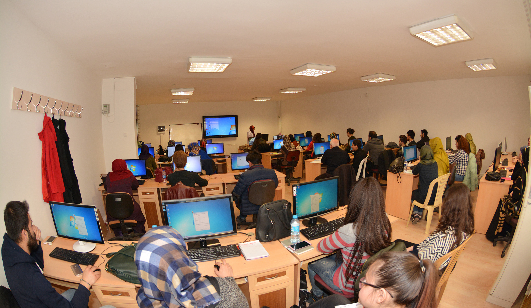 KOMEK ve ASEM'den Rekor, Bir Yılda 100 Bin 611 Kursiyere Eğitim Verildi