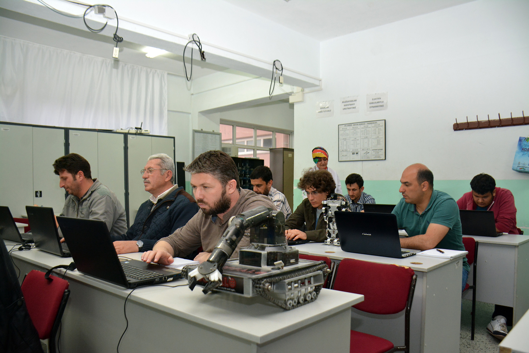 KOMEK ve ASEM'den Rekor, Bir Yılda 100 Bin 611 Kursiyere Eğitim Verildi