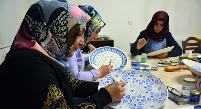 KOMEK ve ASEM'den Rekor, Bir Yılda 100 Bin 611 Kursiyere Eğitim Verildi
