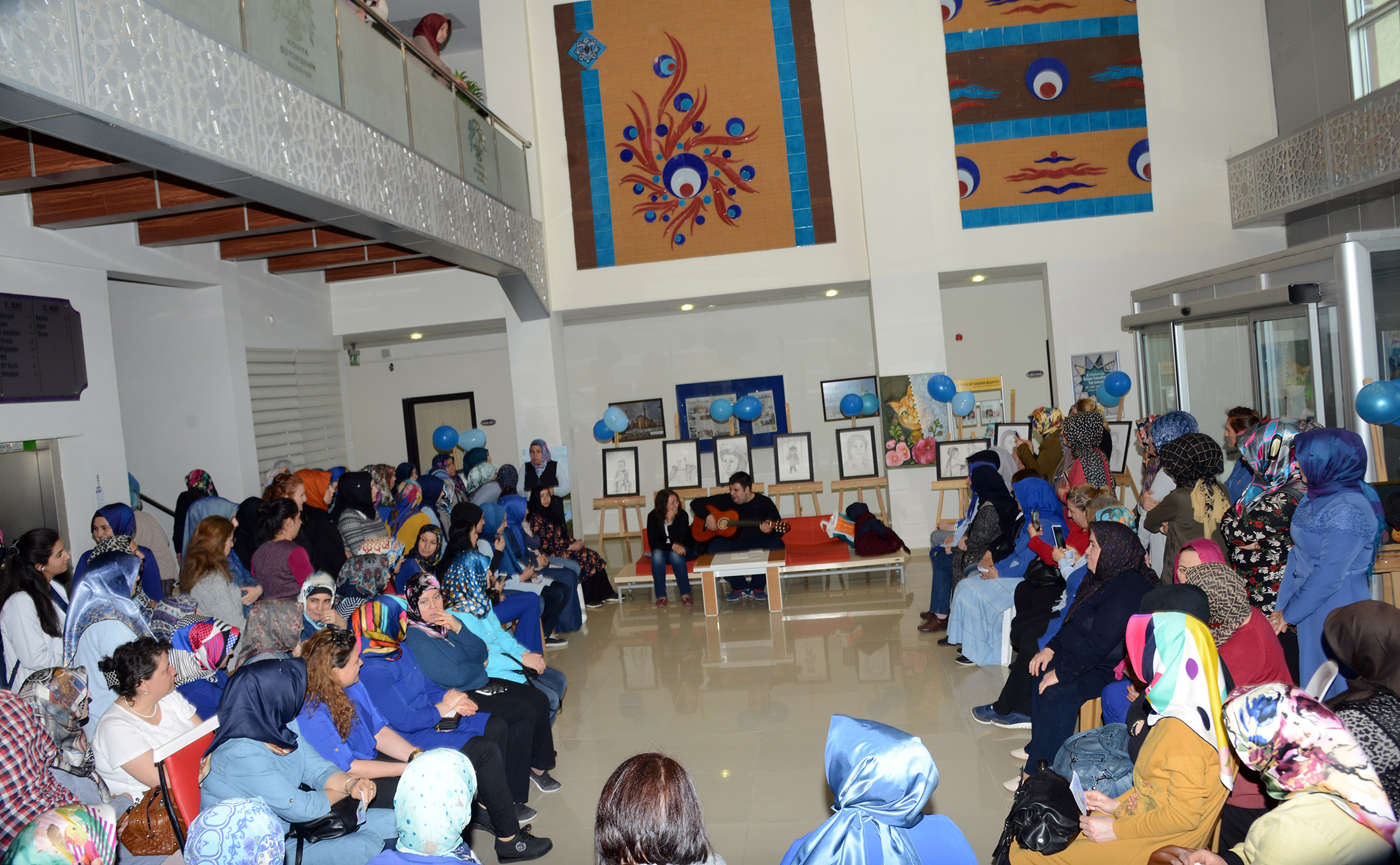 Dünya Otizm Farkındalık Günü'nde Anlamlı Program