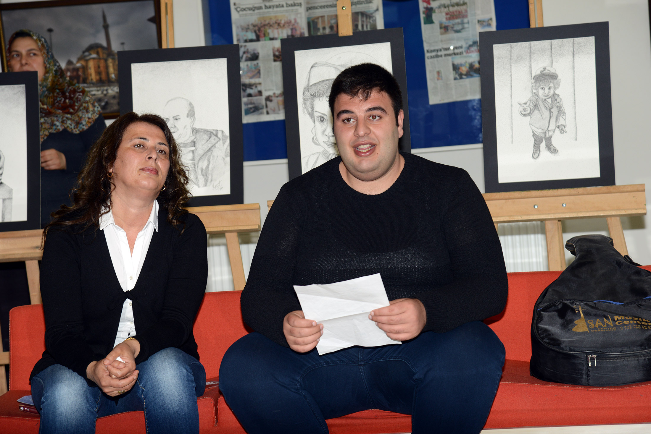 Dünya Otizm Farkındalık Günü'nde Anlamlı Program
