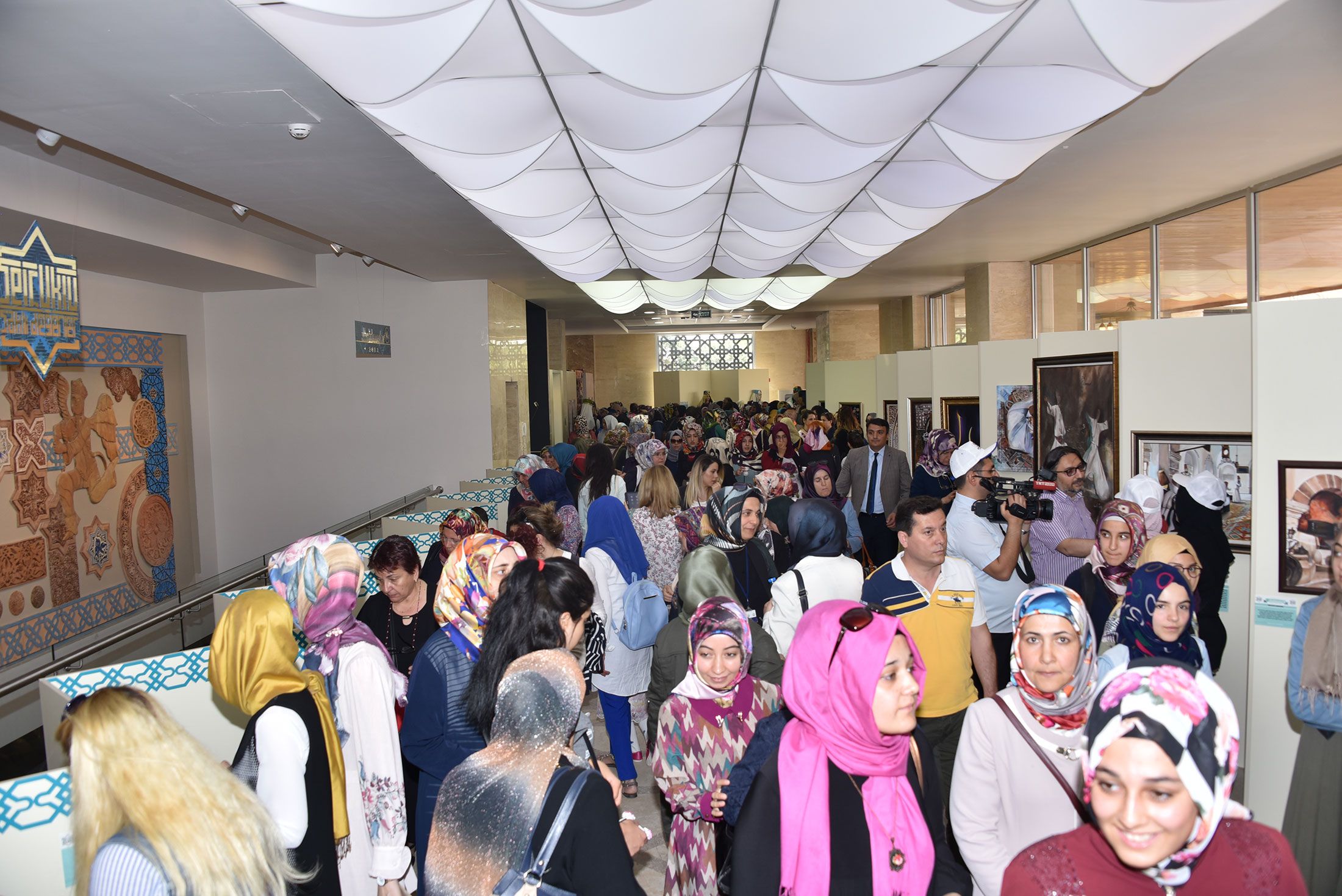 Altın Dokunuşlar \"Ramazan Gelir Hoş Gelir\" Programı ile Sona Erdi