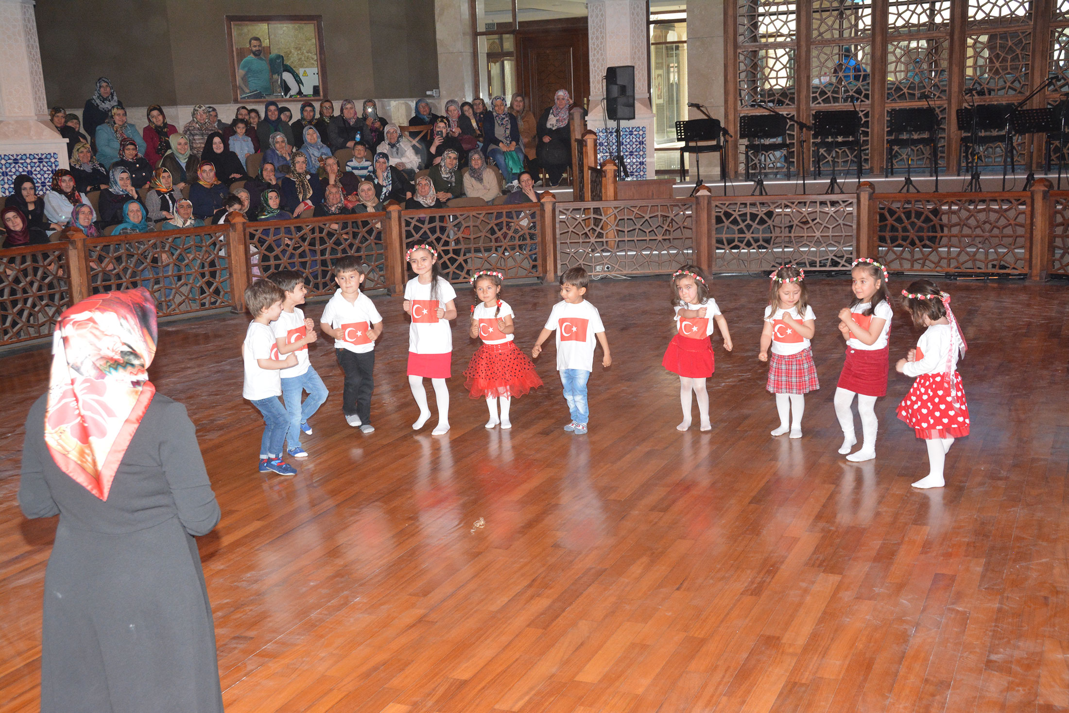 Altın Dokunuşlar \"Ramazan Gelir Hoş Gelir\" Programı ile Sona Erdi