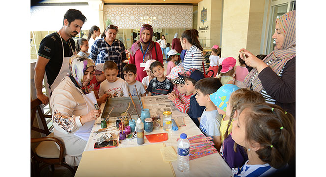 Altın Dokunuşlar \"Ramazan Gelir Hoş Gelir\" Programı ile Sona Erdi