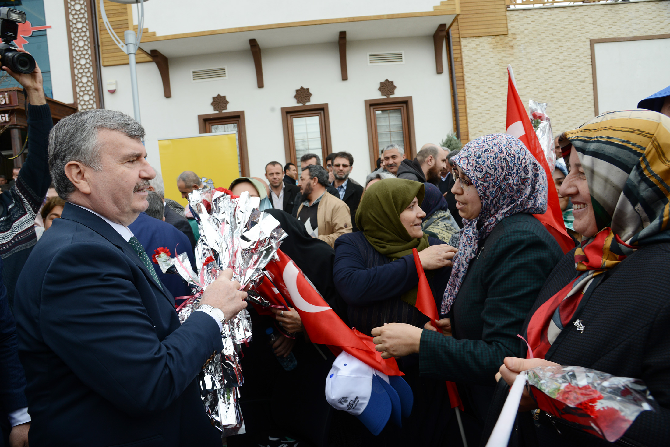 Büyükşehir'den Kadınlar Günü'nde Anlamlı Yatırımlar