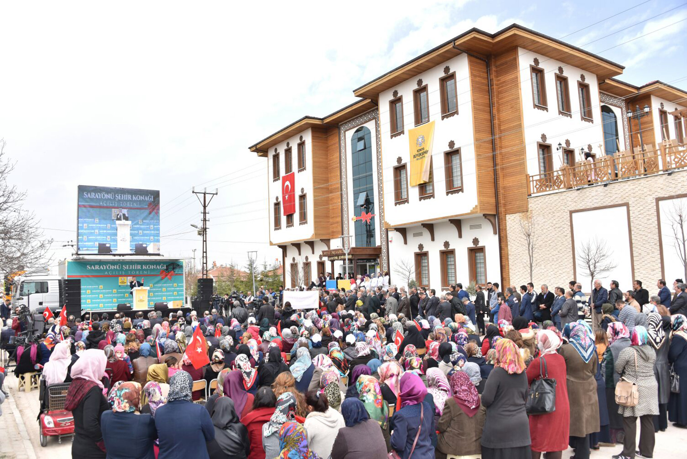 Büyükşehir'den Kadınlar Günü'nde Anlamlı Yatırımlar