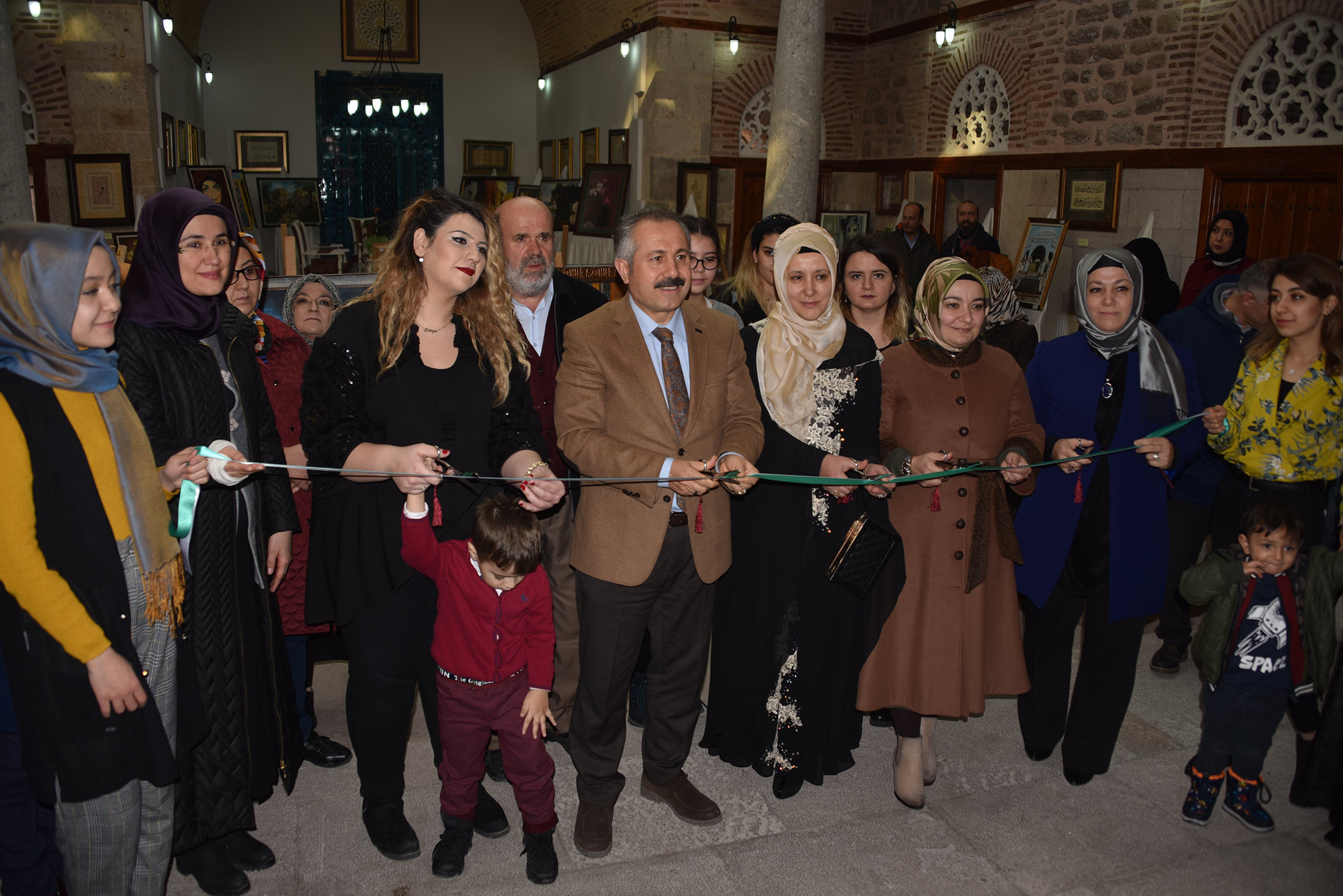 Serginin Geliri ile Afrika'da Su Kuyusu Açtırılacak