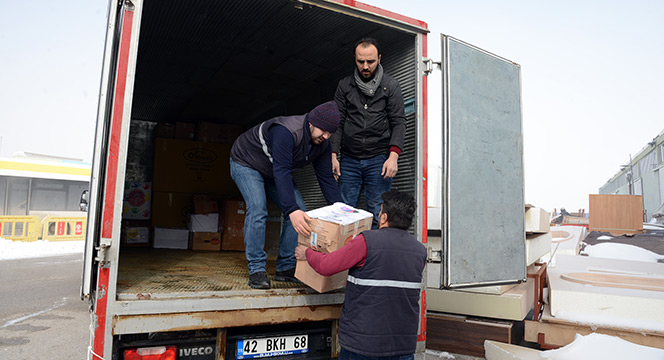 Suriye Sınırındaki Yetim Çocuklara KOMEK'ten Şefkat Eli