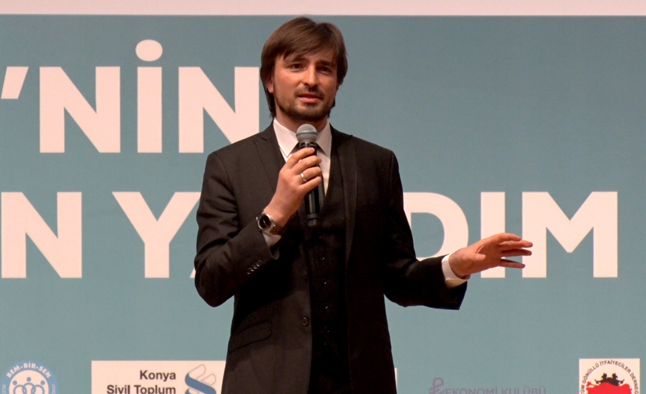 Türkiye'nin Dünyaya Uzanan Yardım Eli Konferansı Yapıldı