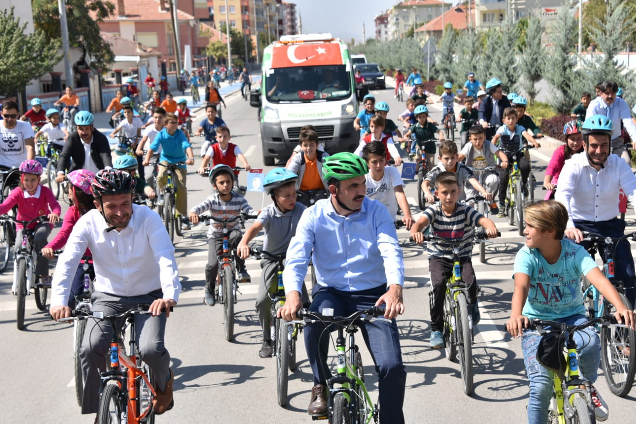 Başkan Altay Sağlıklı Yaşam İçin Çocuklarla Birlikte Pedal Çevirdi 