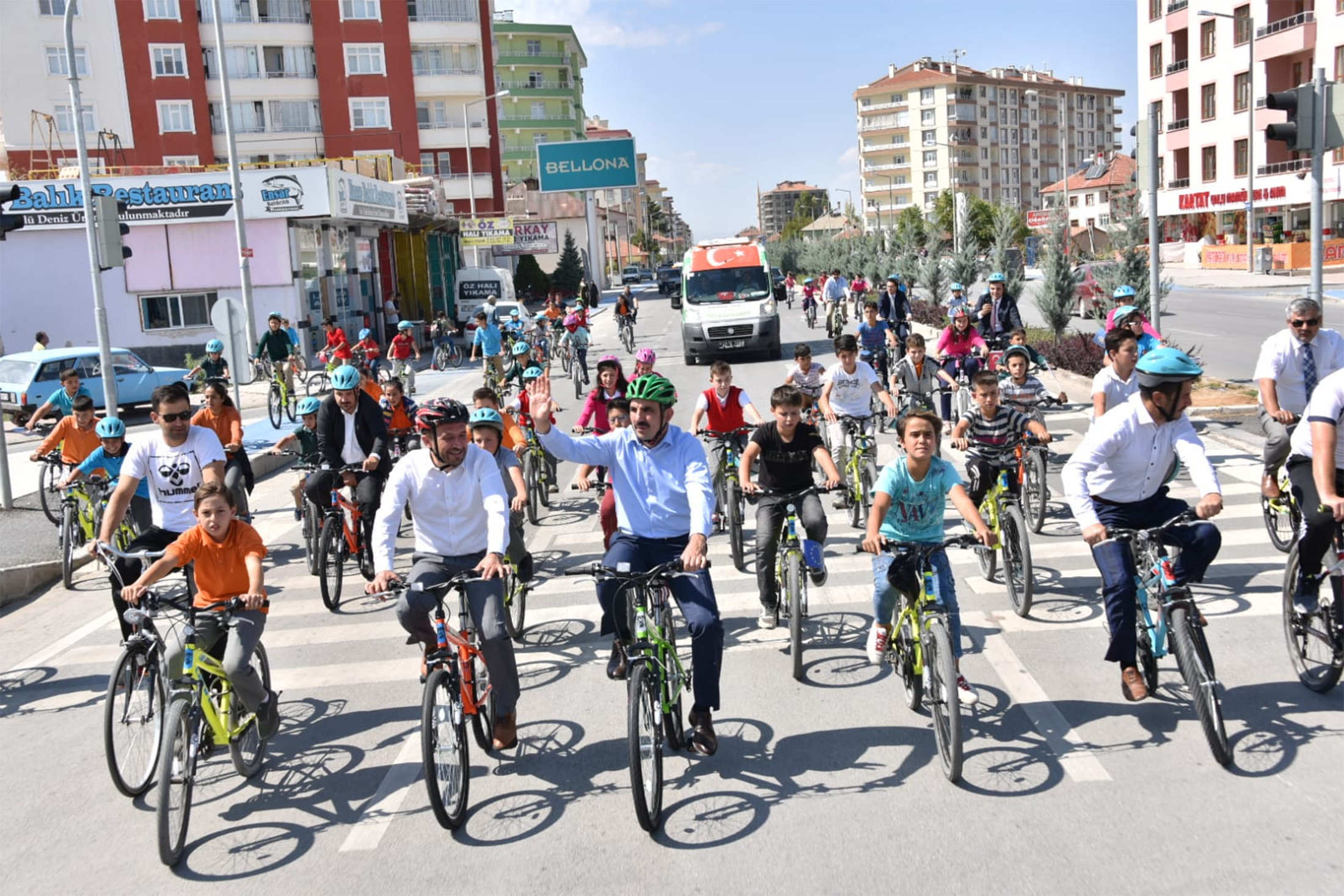 Başkan Altay Sağlıklı Yaşam İçin Çocuklarla Birlikte Pedal Çevirdi 