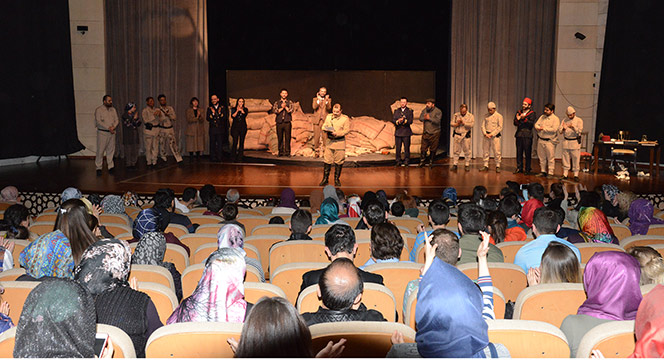 'Asım Bir Varoluş Hikâyesi' Sanatseverlerden Tam Not Aldı