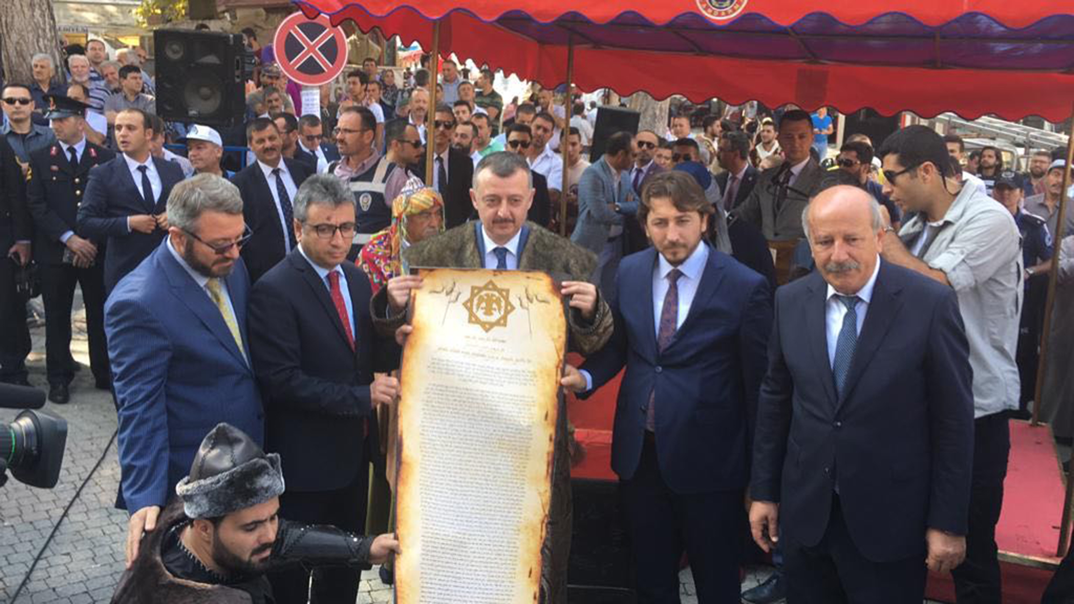 Konya'dan Gönderilen Sultan Alâeddin'in Berat ve Sancağı Söğüt'te Teslim Alındı