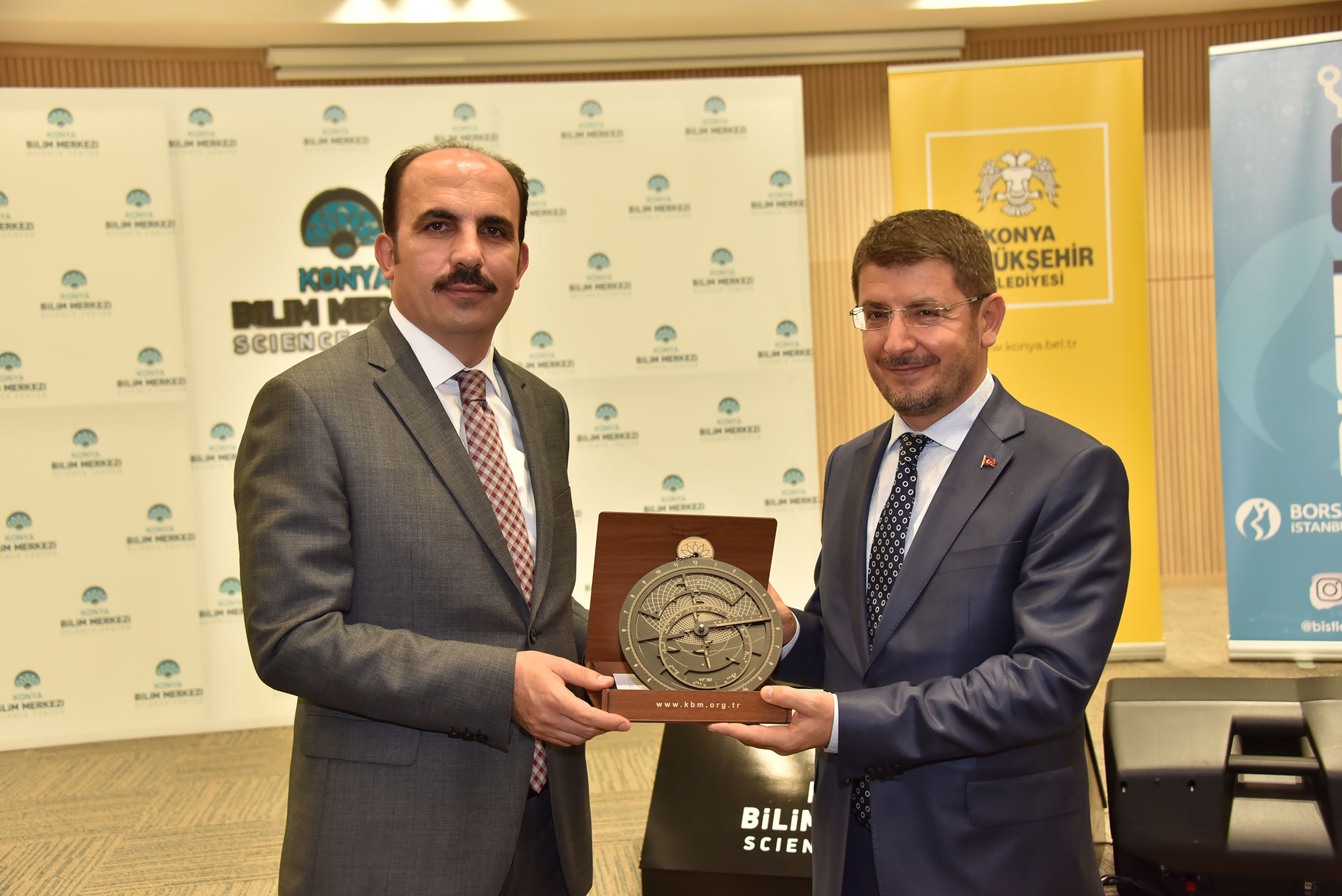 Borsa Uygulama ve Finans Simülasyon Laboratuvarı Açıldı