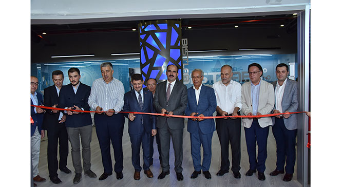 Borsa Uygulama ve Finans Simülasyon Laboratuvarı Açıldı