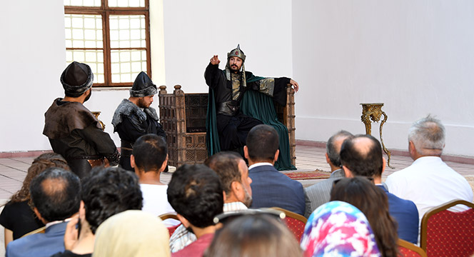 3. Alâeddin Keykubat'ın Temsili Beratı Söğüt'e Gönderildi 