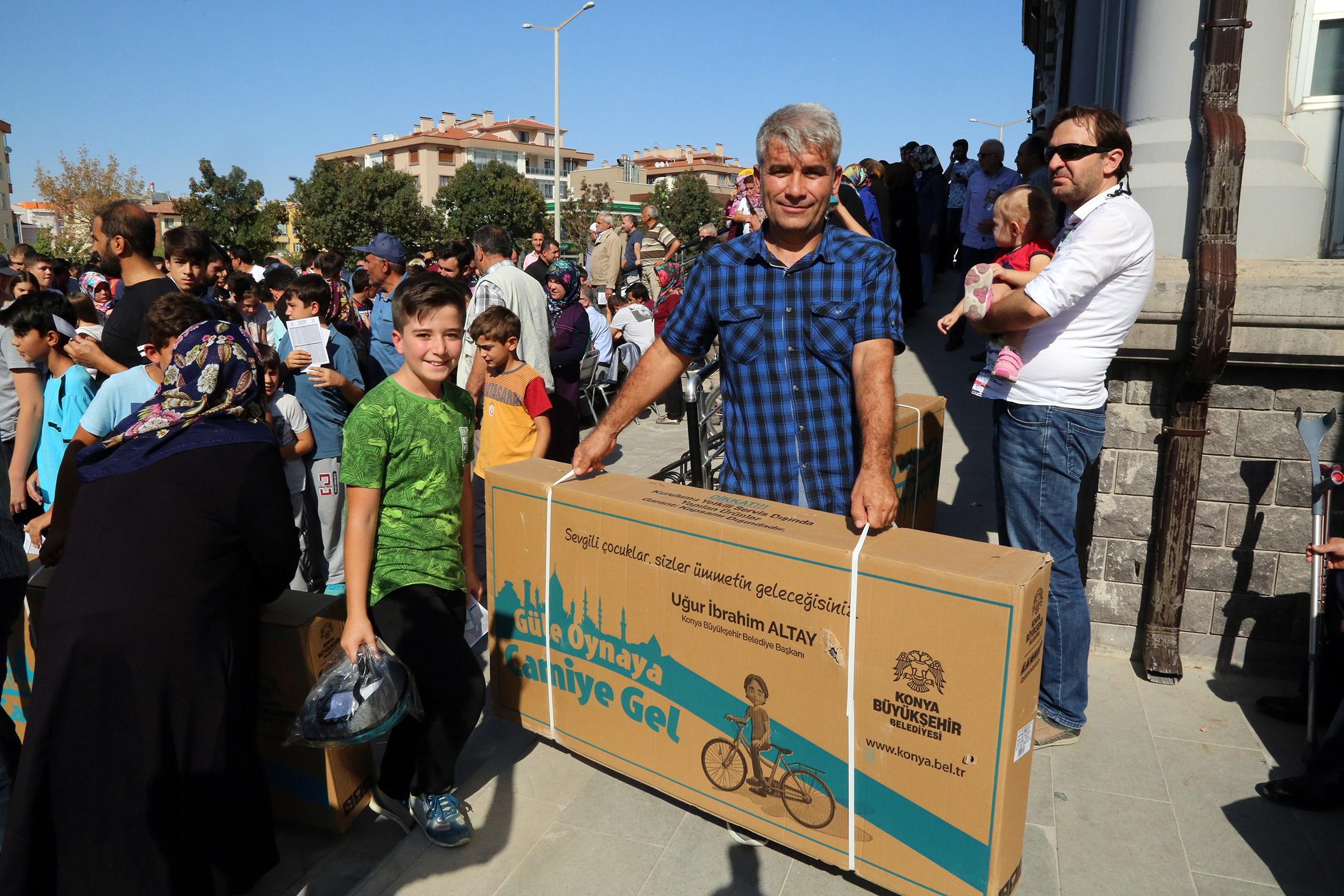 Güle Oynaya Camiye Gel Projesi Konya'ya Çok Yakıştı