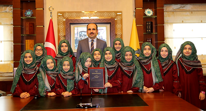 Başkan Altay Dünya Robot Yarışması'nda Ödül Alan Öğrencilerle Buluştu