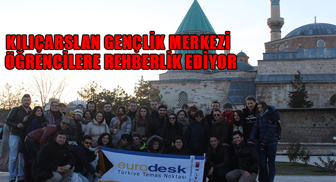 Kılıçarslan Gençlik Merkezi Öğrencilere Rehberlik Ediyor