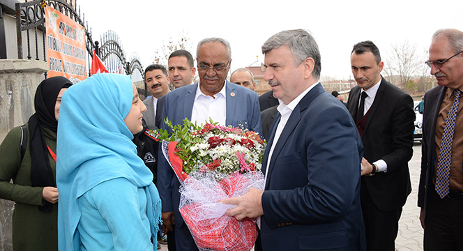 Başkan Akyürek Öğrencilere Seslendi: İstikametiniz Hep Doğru Olsun