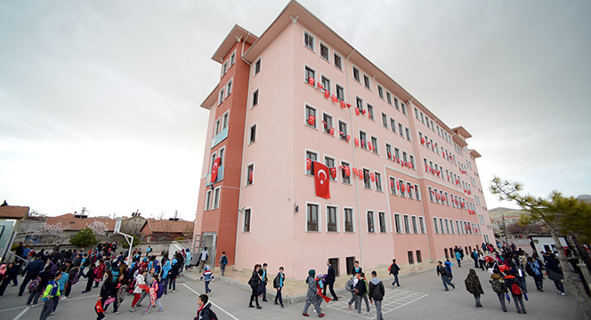Başkan Akyürek Öğrencilere Seslendi: İstikametiniz Hep Doğru Olsun