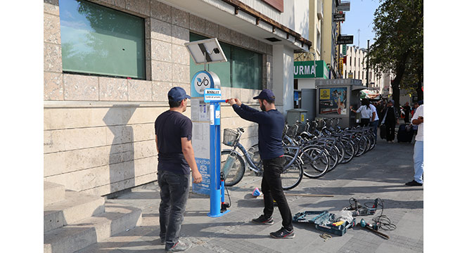 Büyükşehir'den 26 Noktaya Bisiklet Tamir İstasyonu