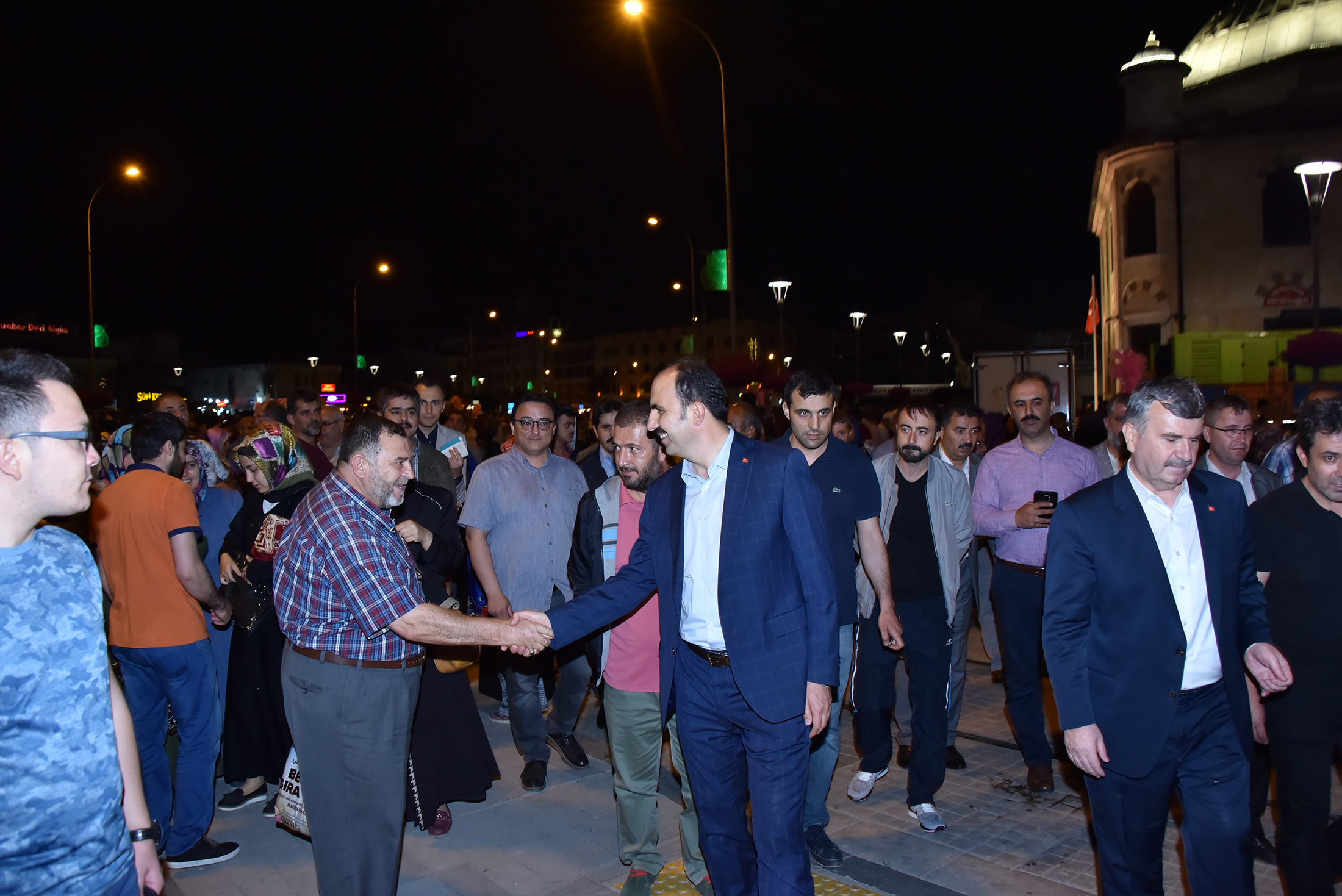Kadir Gecesi'nde On Binler Mevlana Meydanı'nda Buluştu