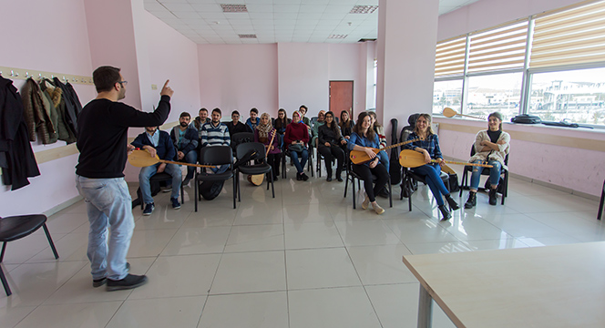 Kılıçarslan Gençlik Merkezi Hobi Kurs Kayıtları Başladı