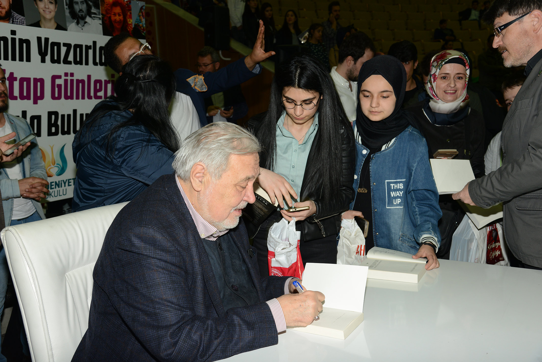 Konya Kitap Günleri'ne 1 Haftada 100 Bin Ziyaretçi 