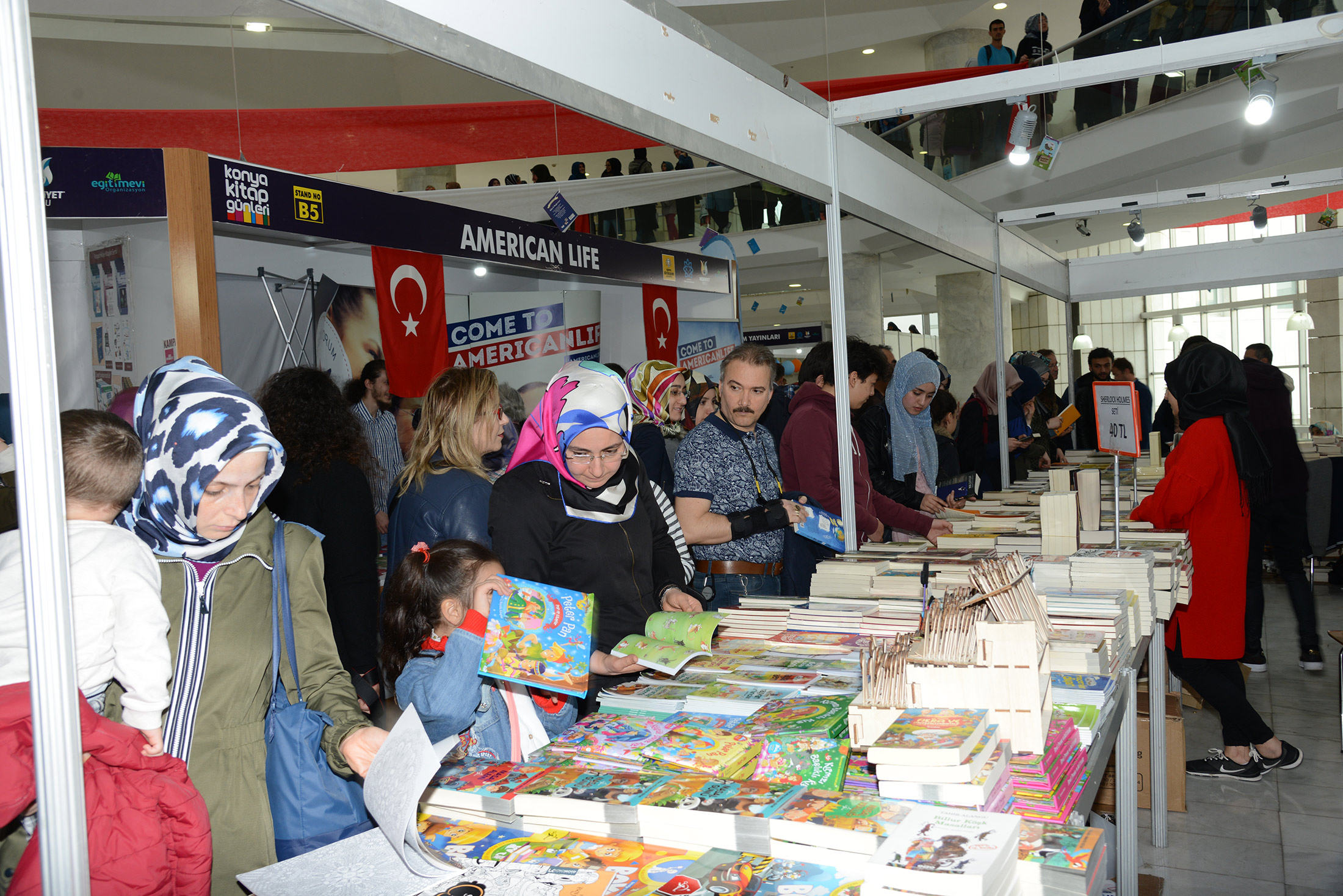 Konya Kitap Günleri'ne 1 Haftada 100 Bin Ziyaretçi 