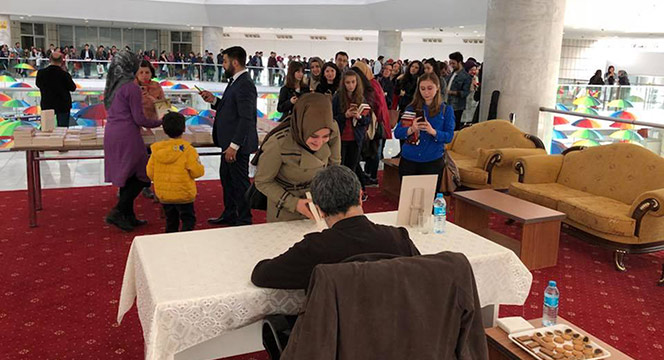 Konya Kitap Günleri'ne 1 Haftada 100 Bin Ziyaretçi 