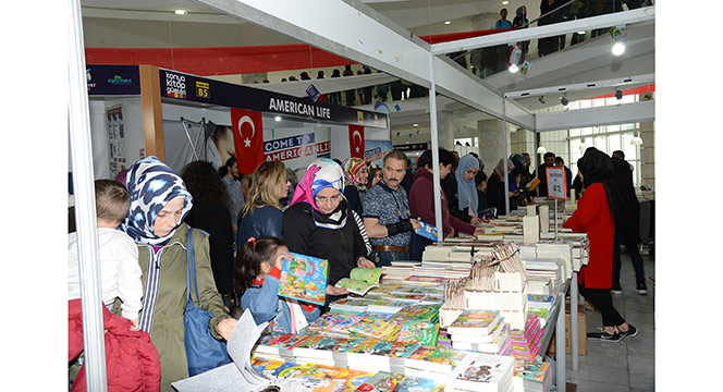 Konya Kitap Günleri'ne 1 Haftada 100 Bin Ziyaretçi 