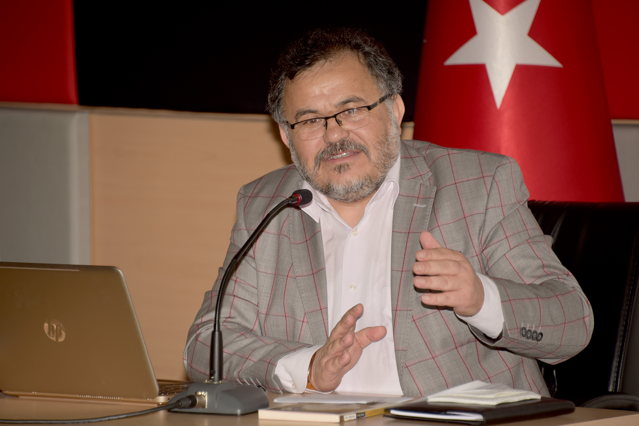 Ünlü Türk Mutasavvıf ve Şair Ahmet Yesevi Anlatıldı