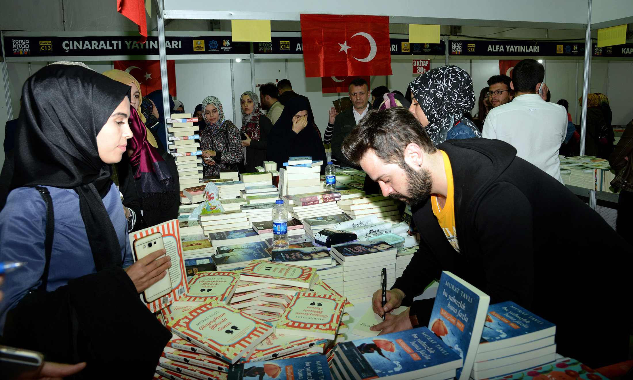 Kitap Günleri Bu Yıl 200 Bin Ziyaretçiyi Ağırladı