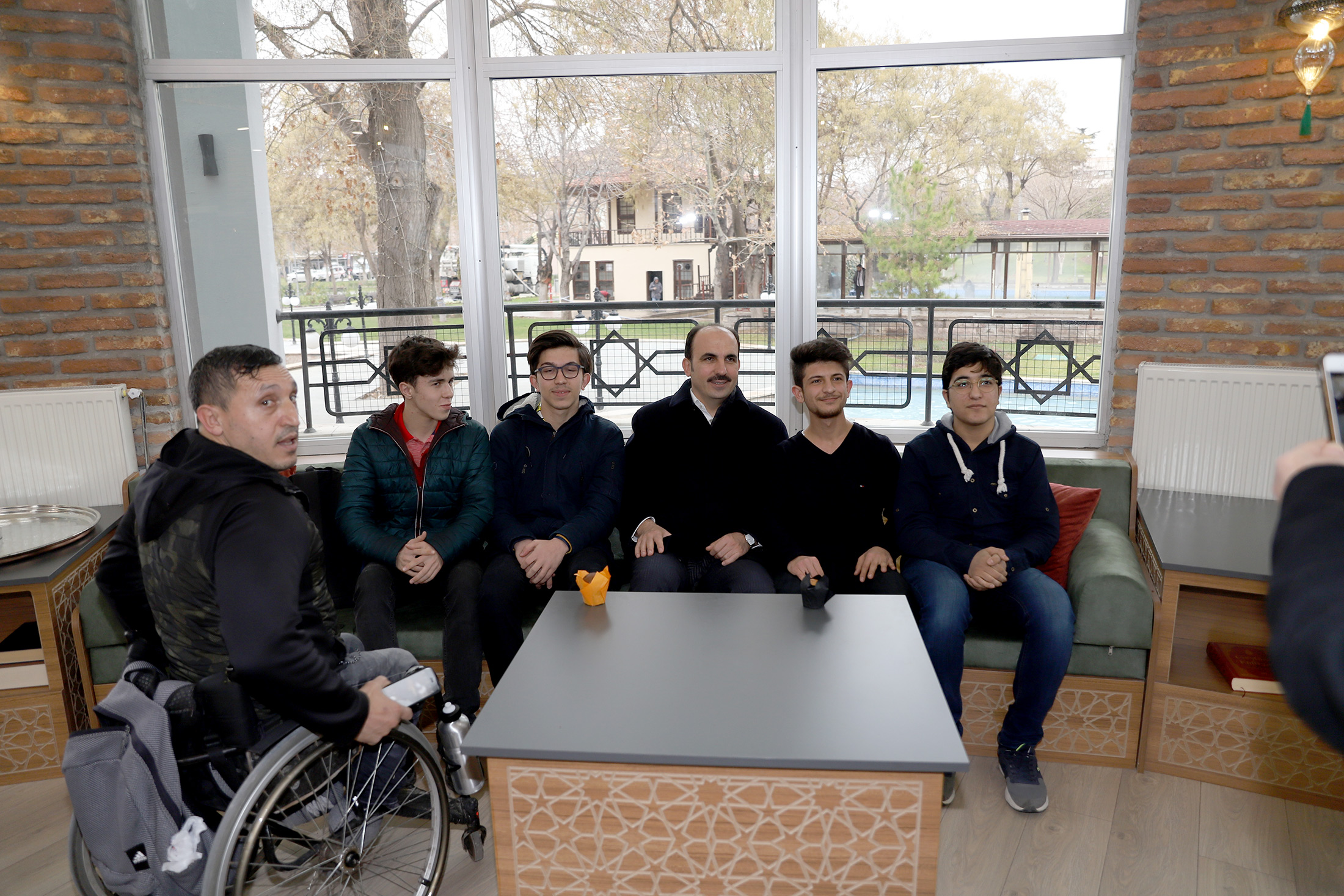 Dede Bahçesi Millet Kıraathanesi Konyalıların Hizmetinde