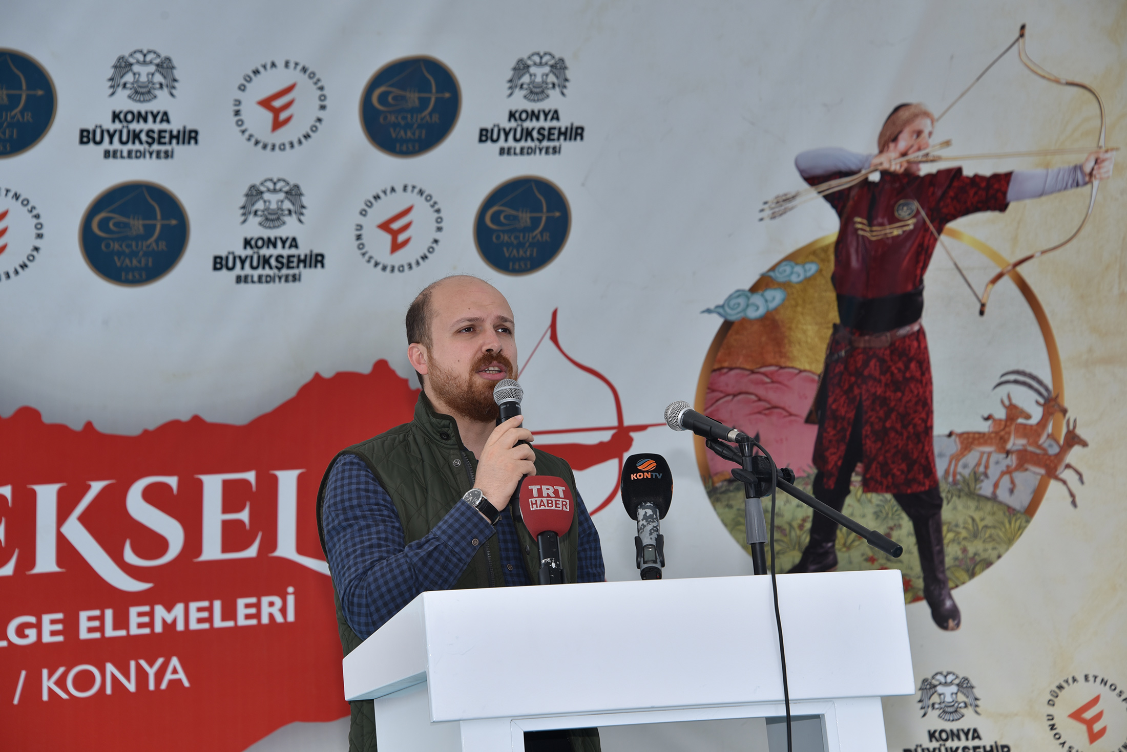 Okçular Kalehan Ecdat Bahçesi'nde Hünerlerini Sergiliyor 