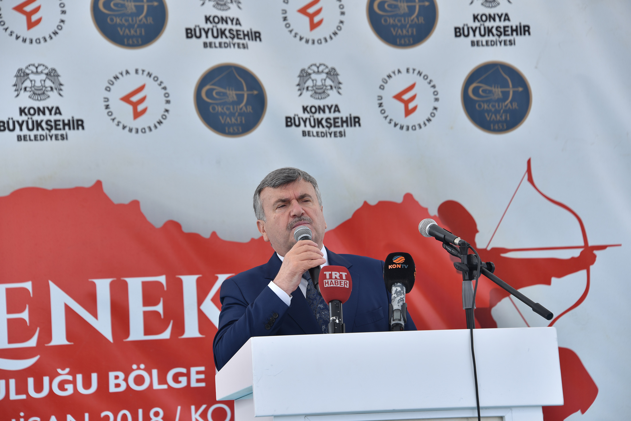 Okçular Kalehan Ecdat Bahçesi'nde Hünerlerini Sergiliyor 