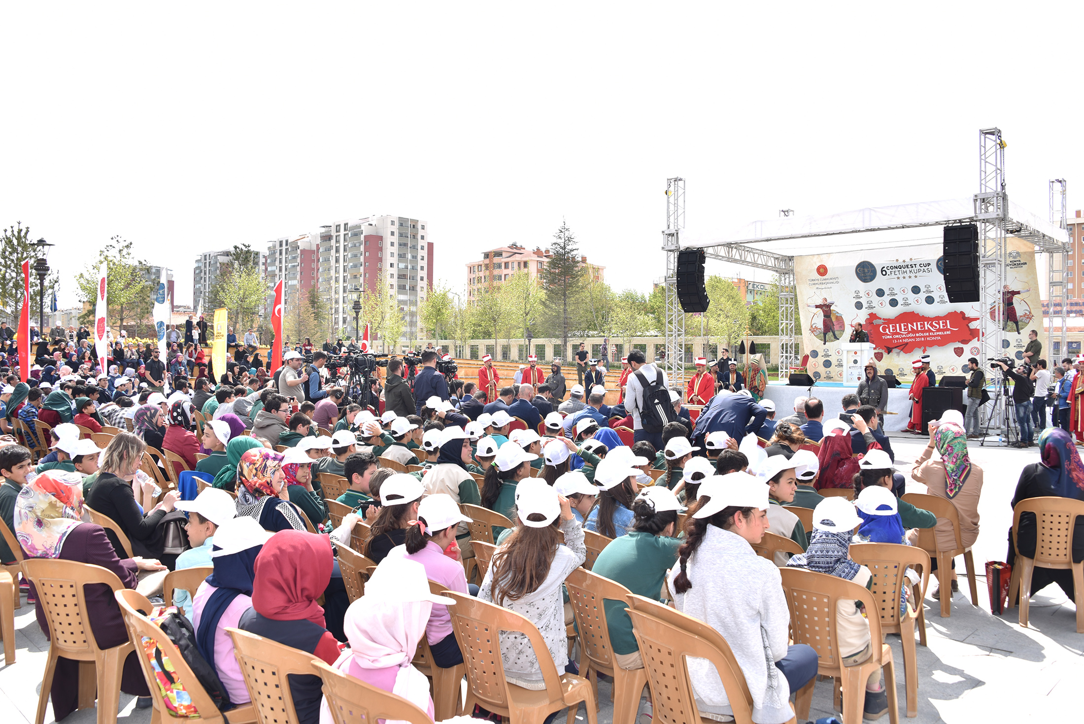 Okçular Kalehan Ecdat Bahçesi'nde Hünerlerini Sergiliyor 
