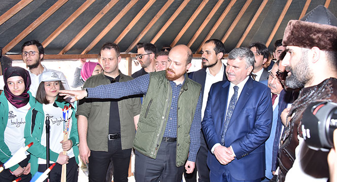 Okçular Kalehan Ecdat Bahçesi'nde Hünerlerini Sergiliyor 
