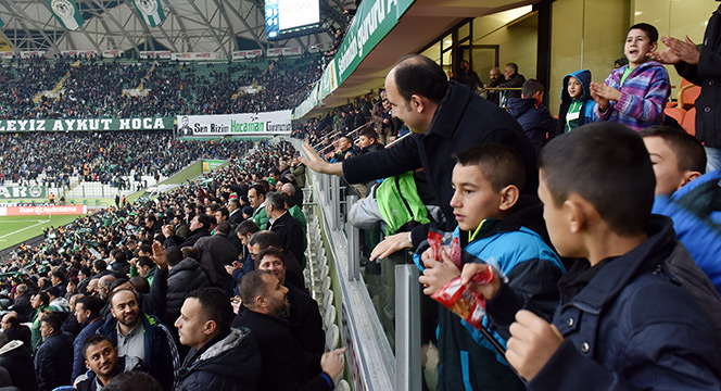 Başkan Altay Konyaspor Maçında Özel Öğrencilerle Buluştu