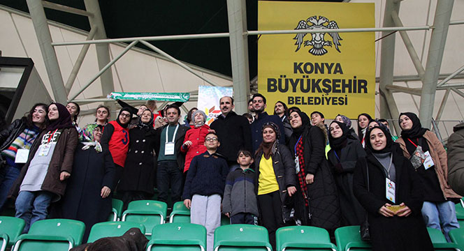 Başkan Altay Konyaspor Maçında Özel Öğrencilerle Buluştu