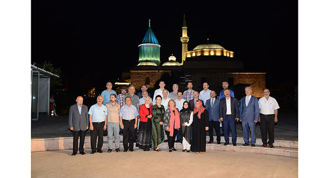 Konya, 8. Mevlana Şiir Şöleni'nde Şiire Doydu