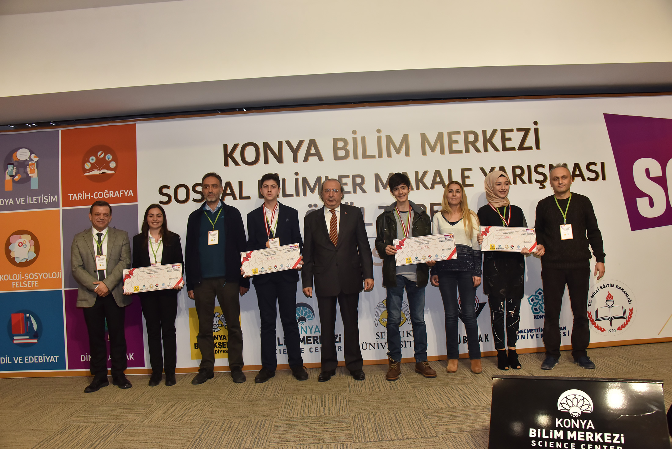 Geleceğin Beyinleri Ödüllendirildi
