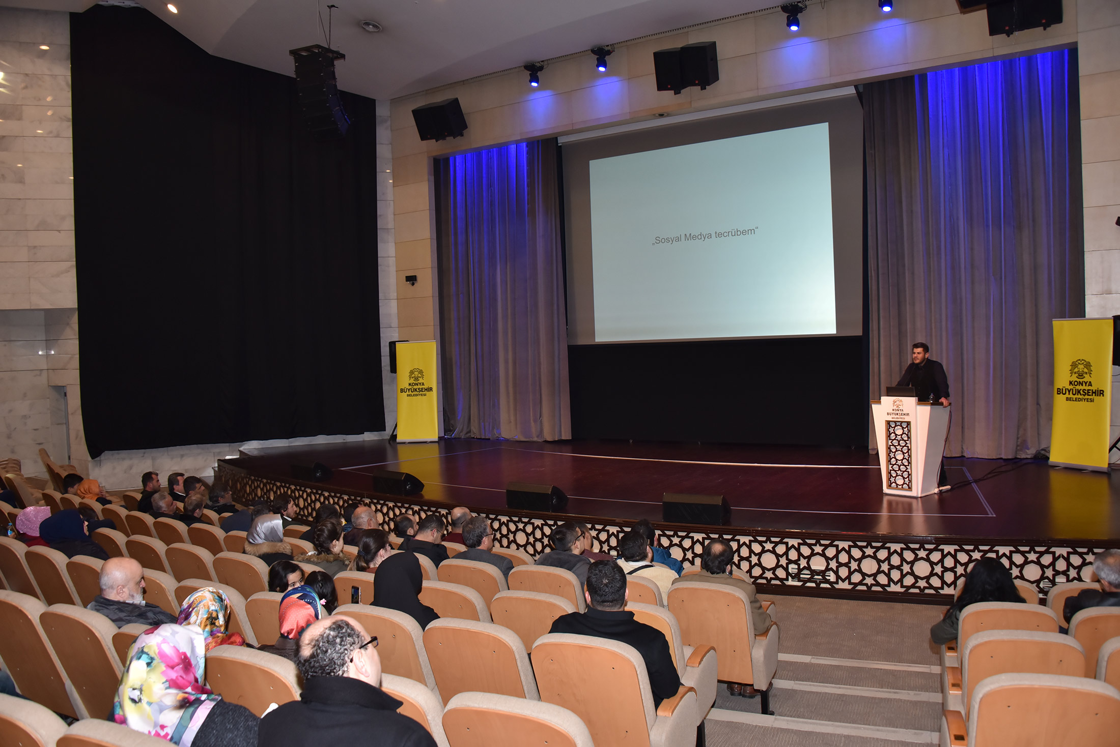 Şehir Konferansları'nda 'Sosyal Medya ve Türkiye' Ele Alındı