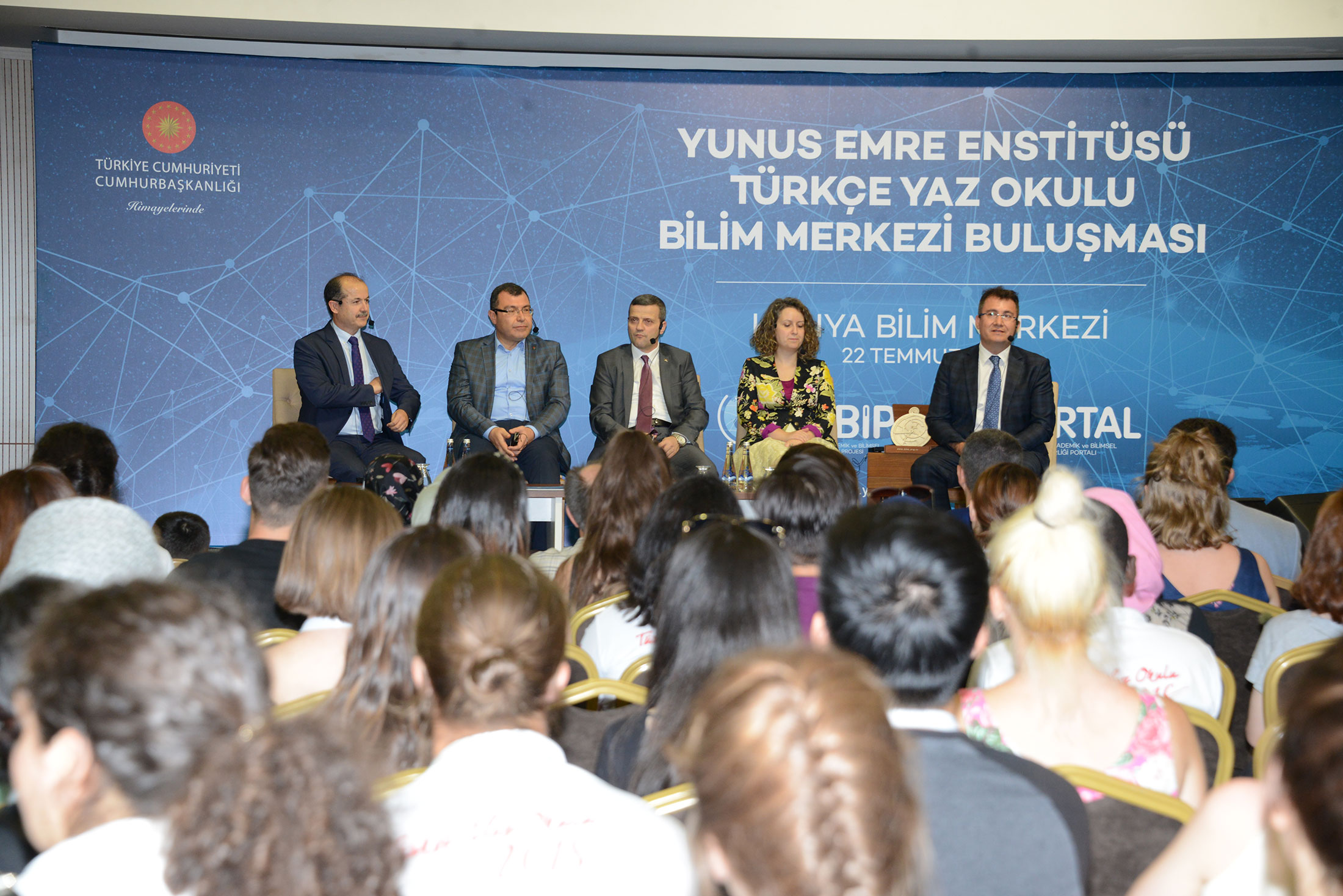 35 Ülkeden Gelen Öğrenciler Bilim Merkezi'nde Buluştu