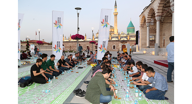Konyalı Gençler Mazlum Milletleri Unutmadı