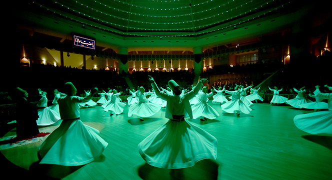 Konya\'dan Dünyaya \"Selam Vakti\"