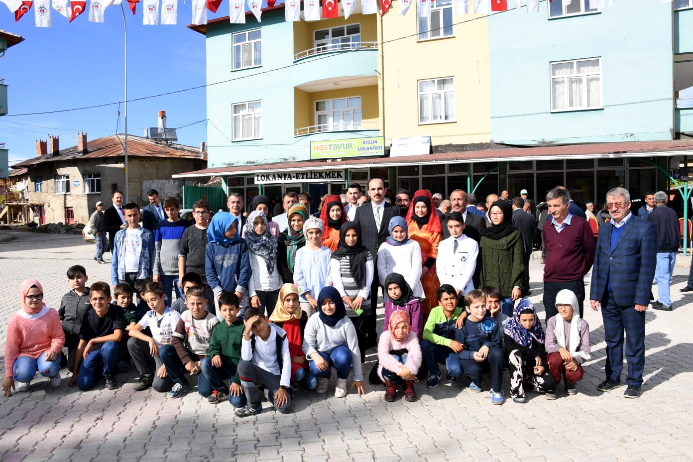 Başkan Altay Ahırlı ve Yalıhüyük'te Vatandaşlarla Buluştu