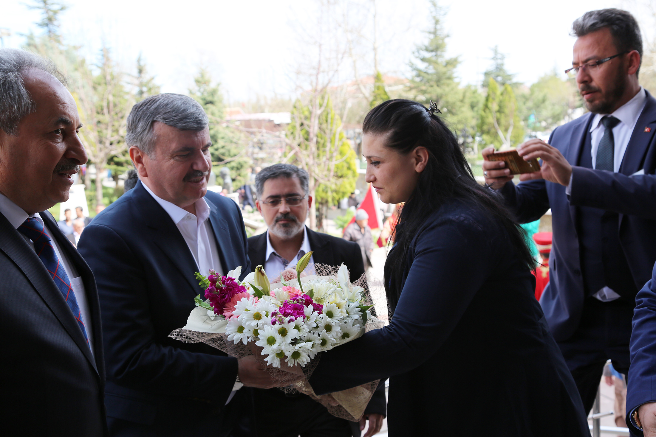 Büyükşehir'den Akşehir'e Yatırım Yağmuru